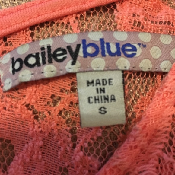 Pink pencil dress. Super cute close to brand new😊 - Picture 3 of 3